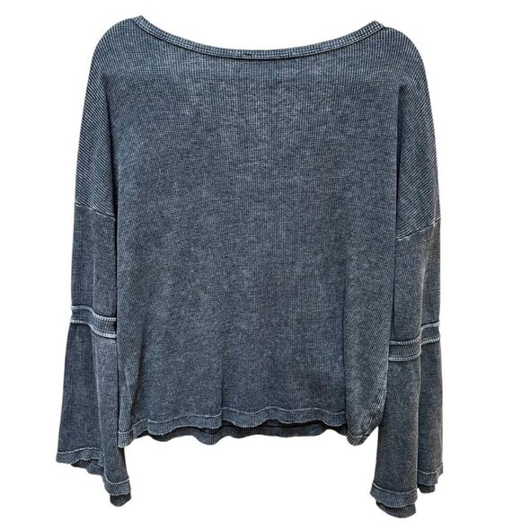 Magnolia South Top Flare Bell‎ Sleeve Distressed Waffle Gray Womens Size Medium - Picture 3 of 5